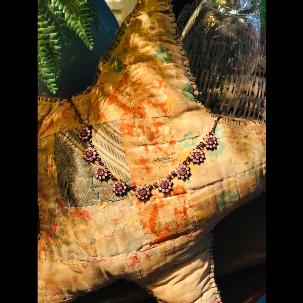 Vintage | Delicate Pink Floral Necklace